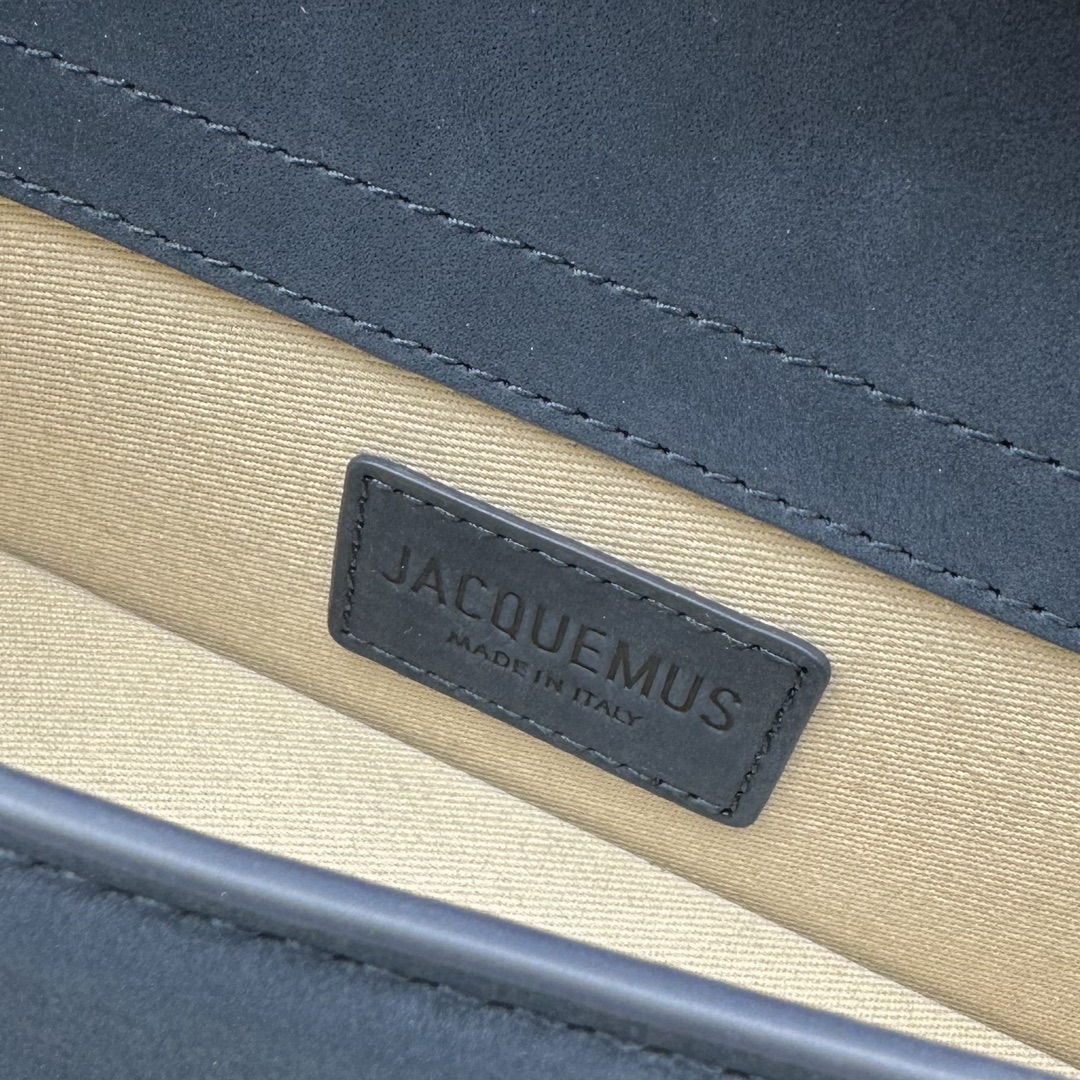 Jacquemus Satchel Bags